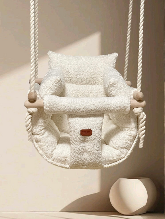 Handgefertigte beige Indoor-Schaukel für stilvolles Interieur. Premium Babyschaukel, Babyschaukeln